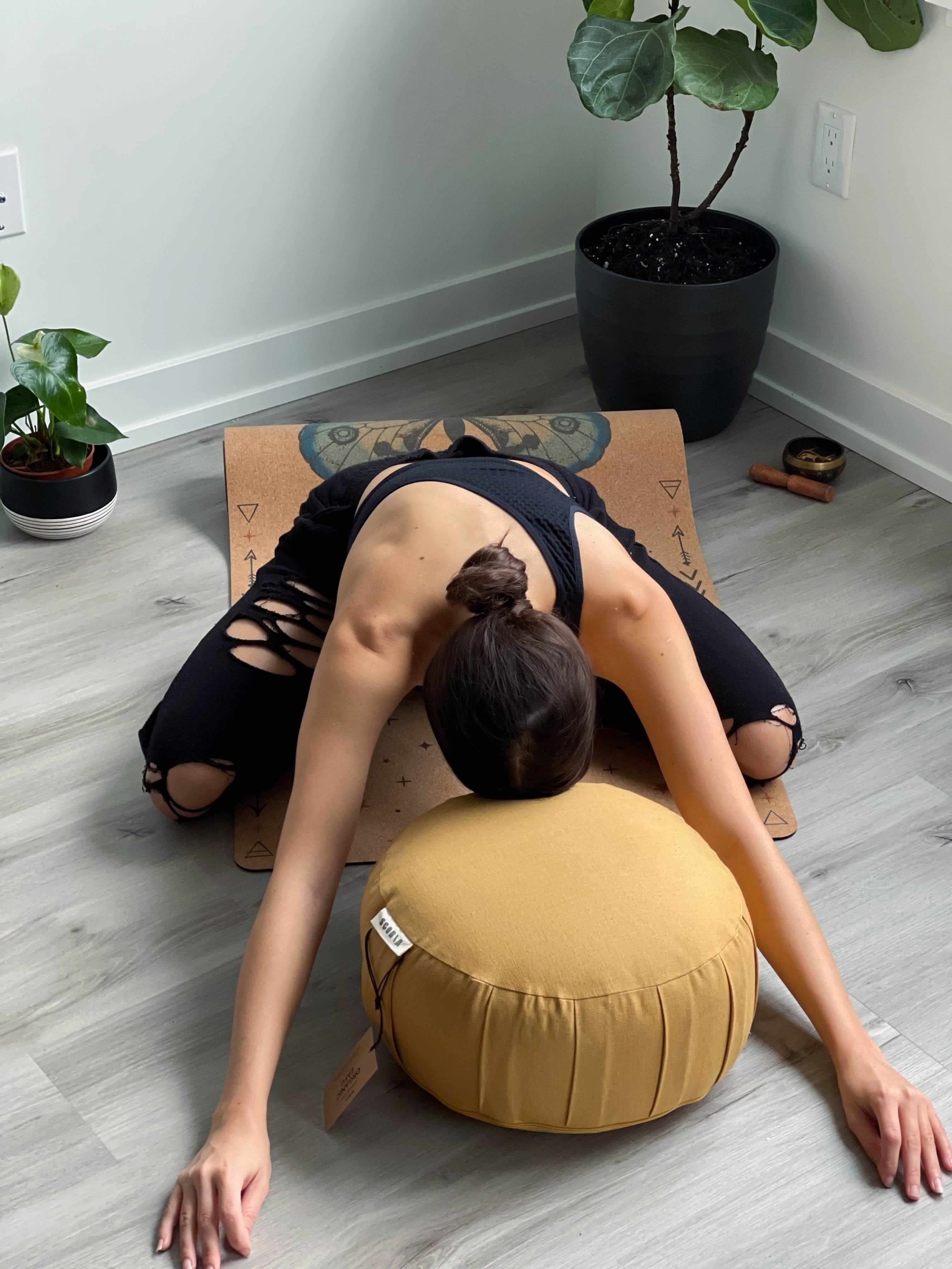 Zafu Natural Meditation Cushion | Amber Gold