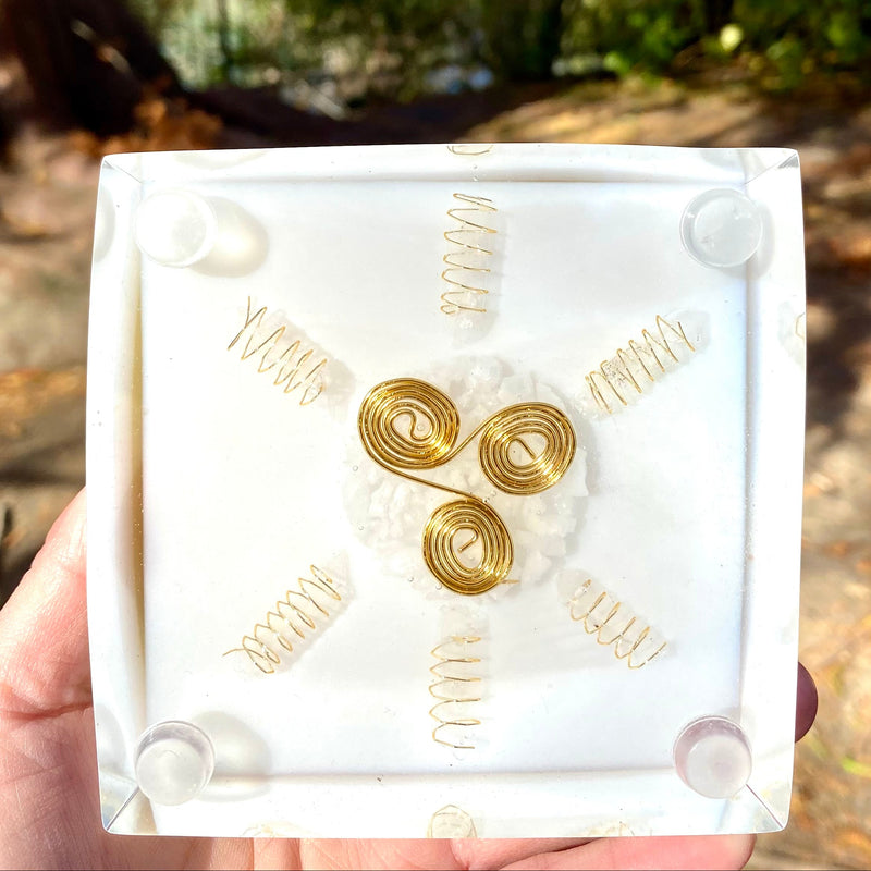 Orgonite Pyramid : Merkaba