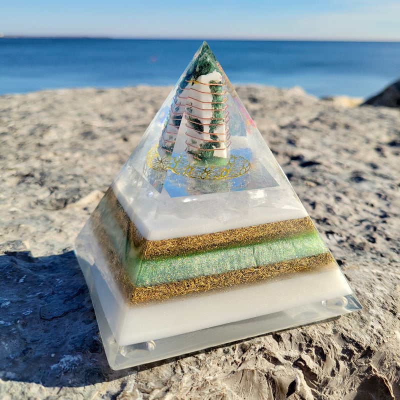 Orgonite Pyramid : Generator