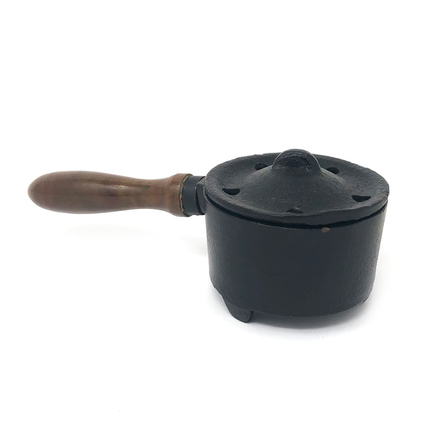 Cast Iron Cauldrons with Lid - alter8.com